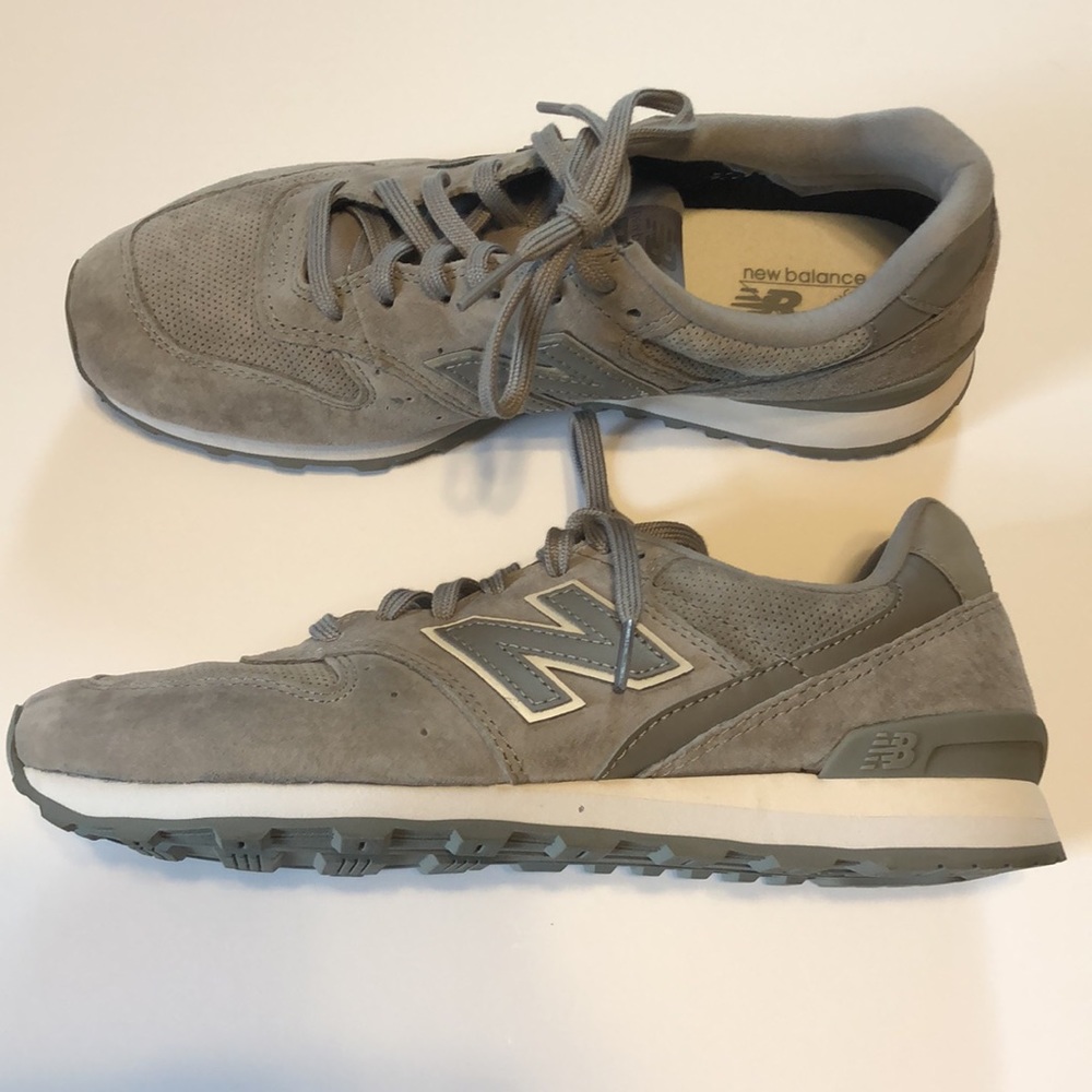 Gray New Balance 696 Running Shoes Tennis Shoes
